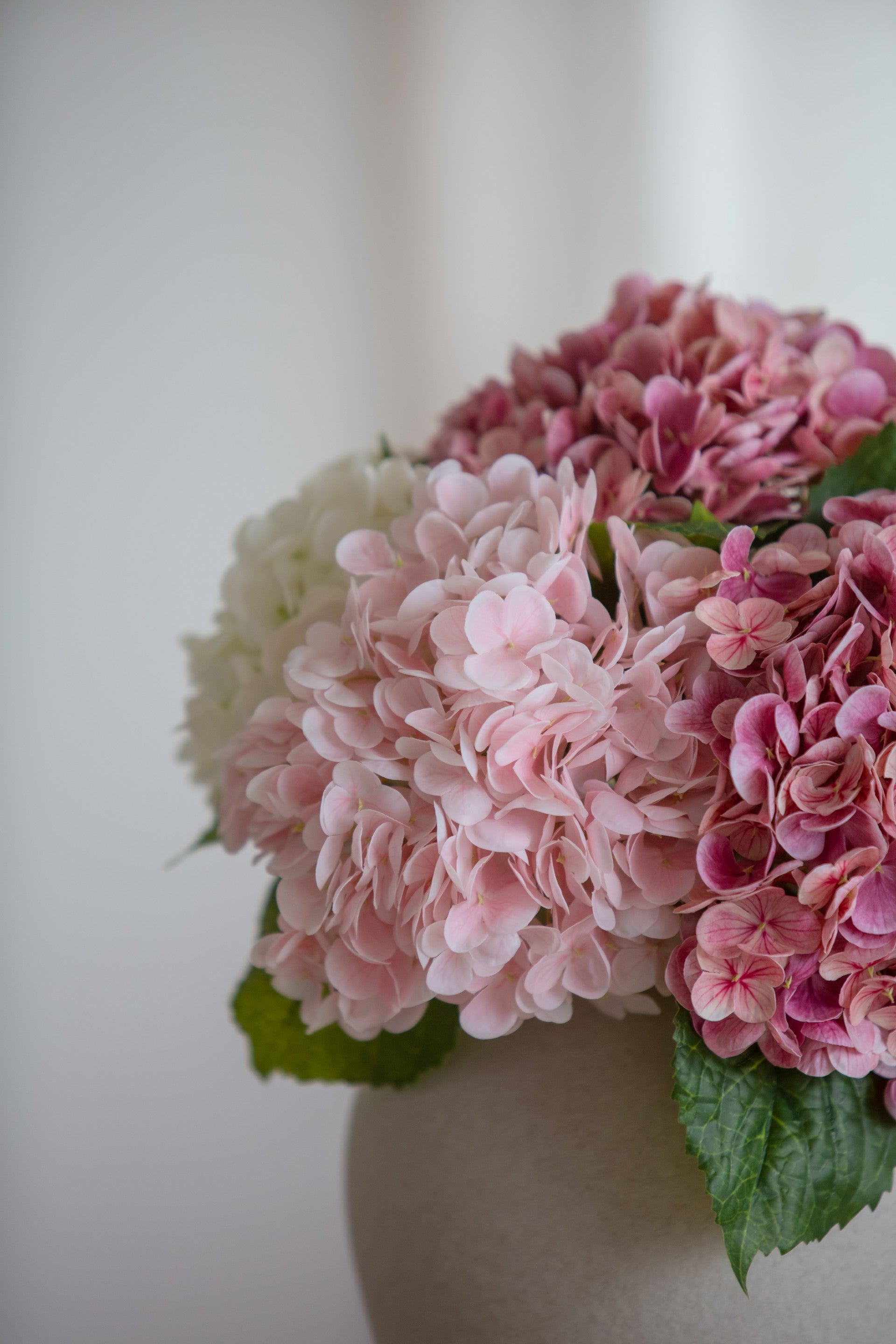 Kunstig blomsterbukett Perlemor fra Wenim Studio
