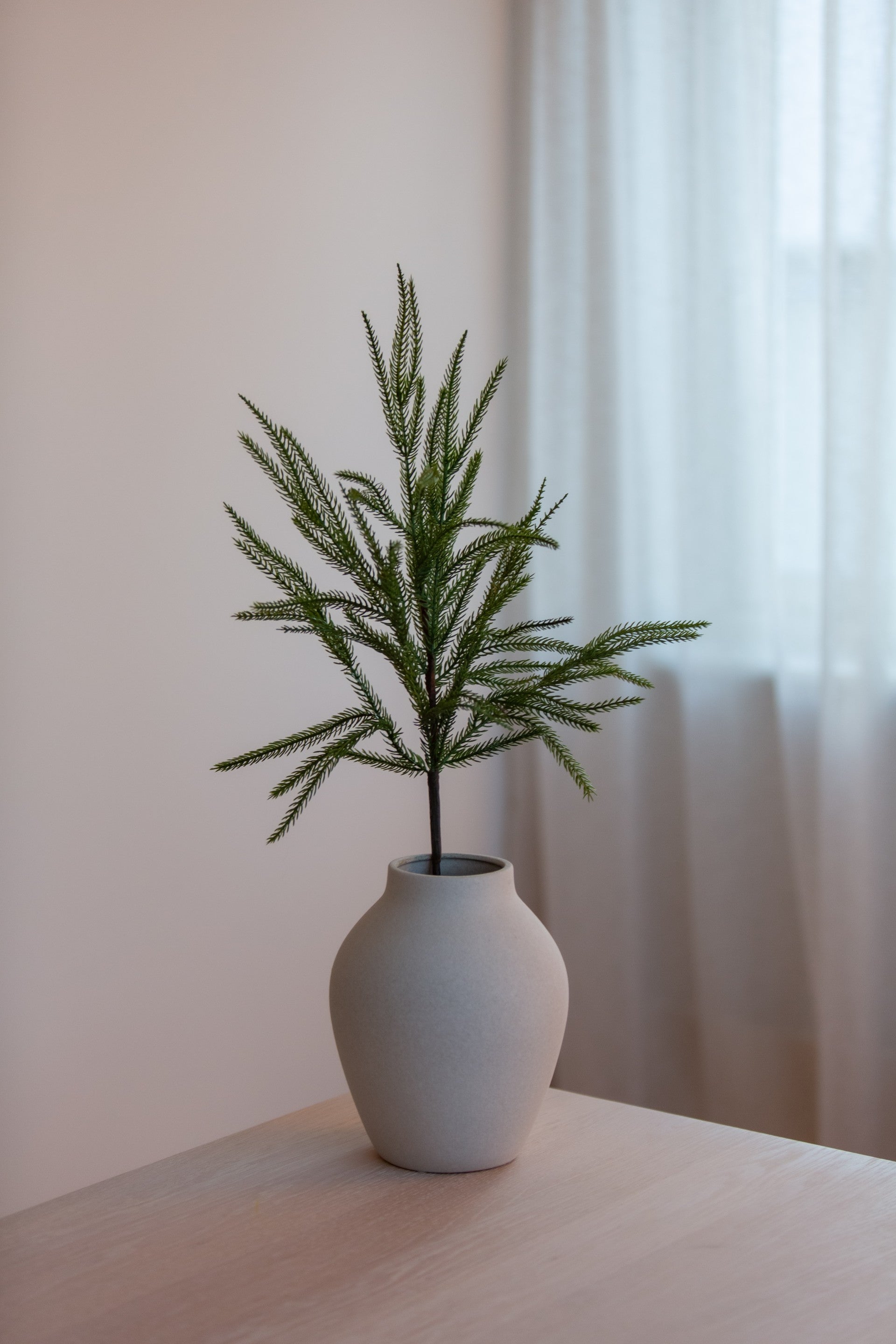 Kunstige furugrener fra Wenim Studio