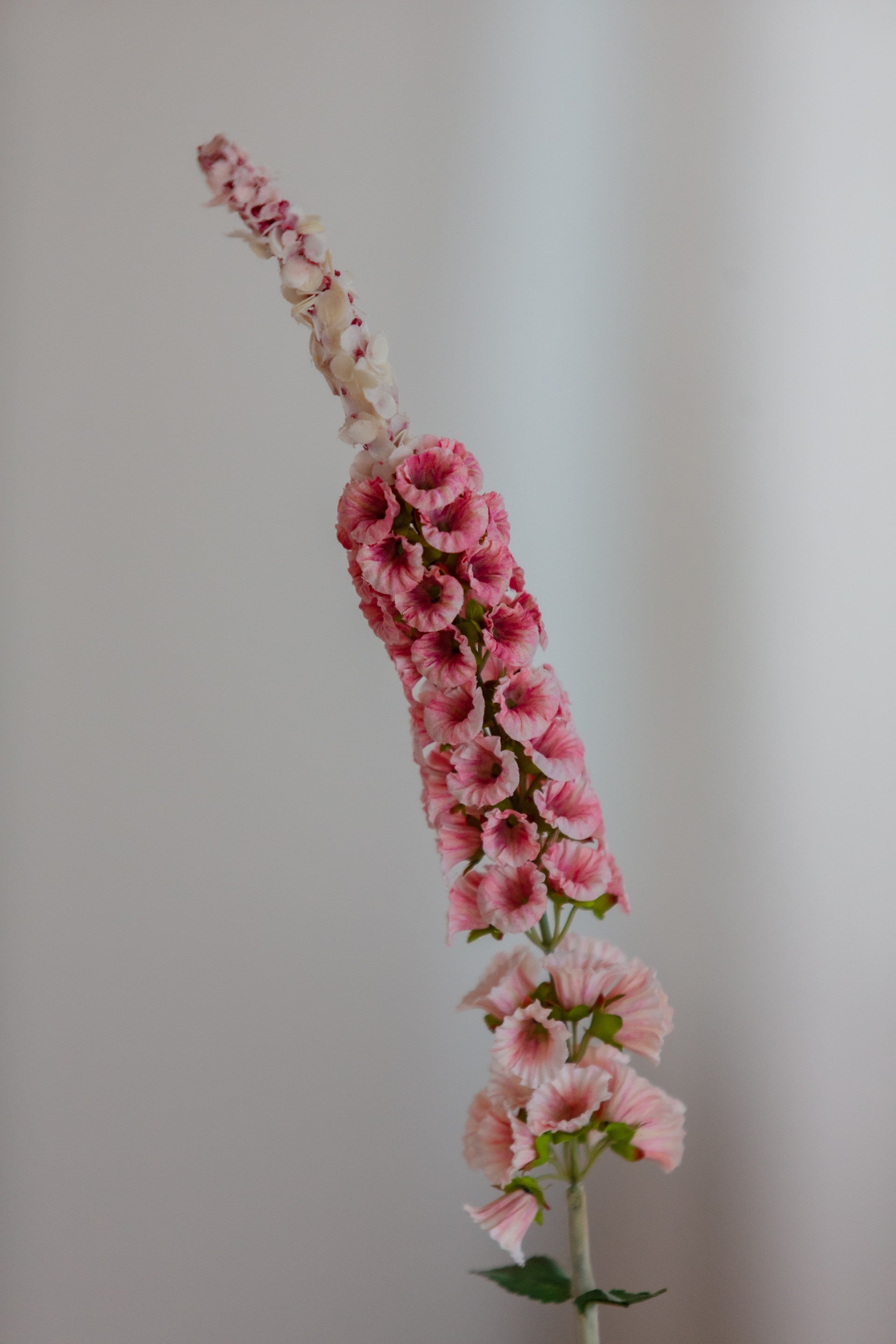 Naturtro kunstig revebjelle som dekorativ blomsterstilk